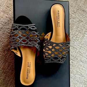 NWOT Steve Madden rhinestone studded sliders